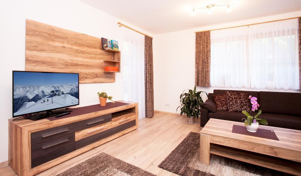 Alp Chalet Appartement Kappl  Kamer foto